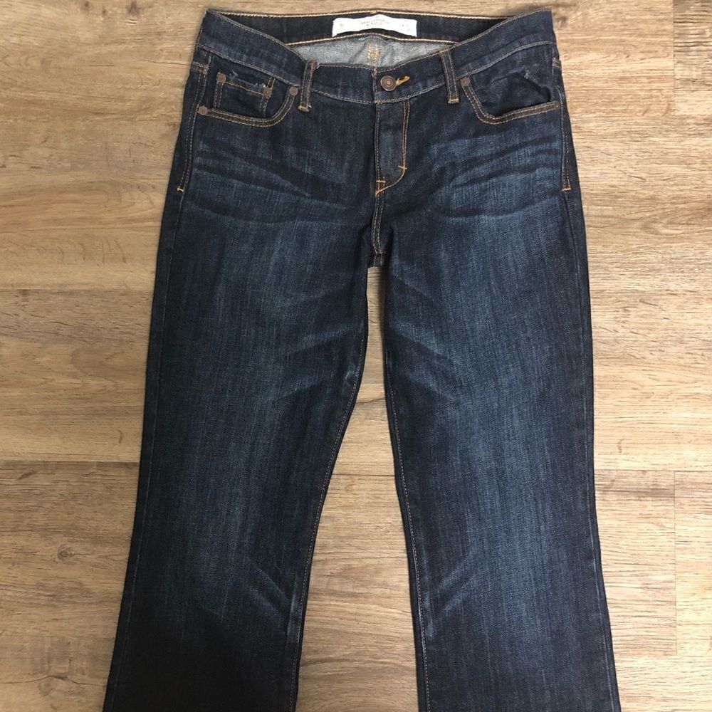 Abercrombie & Fitch Perfect Stretch Dark Wash Jeans, Size 4L waist 27, length 35